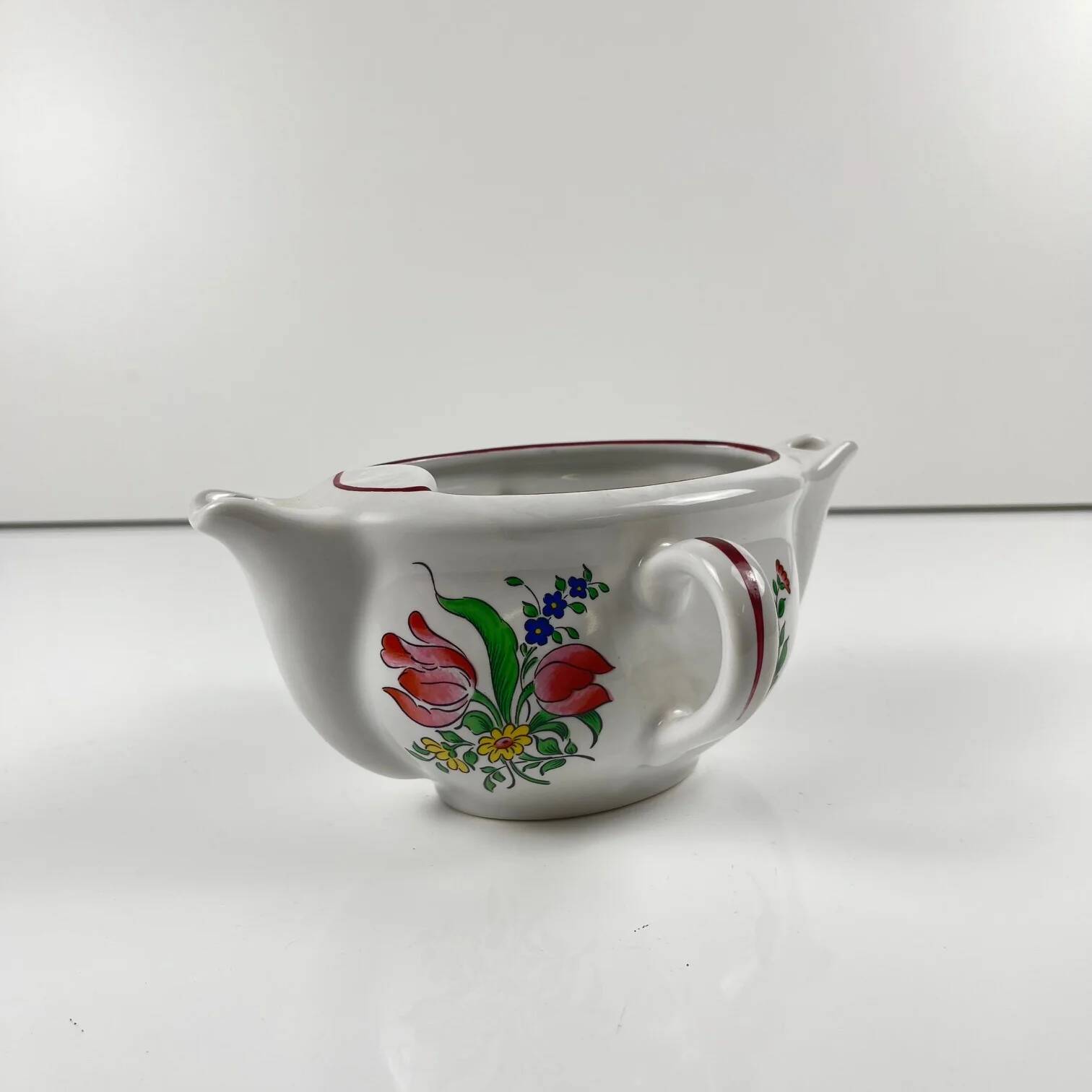 Rare double spouted sauceboat model Réverbère by KG Lunéville
