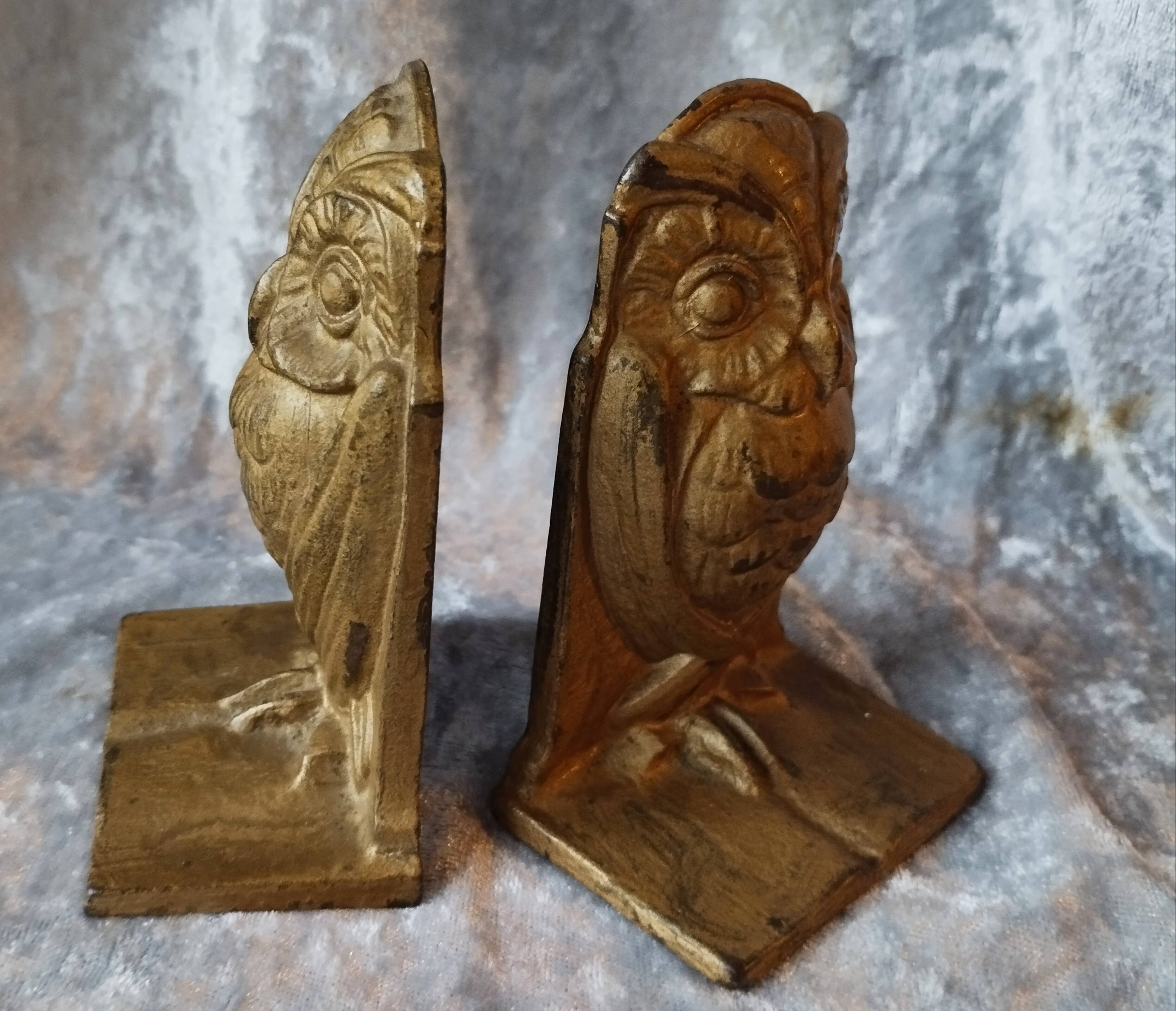 Superb pair of art deco bronze bookends with owl decoration