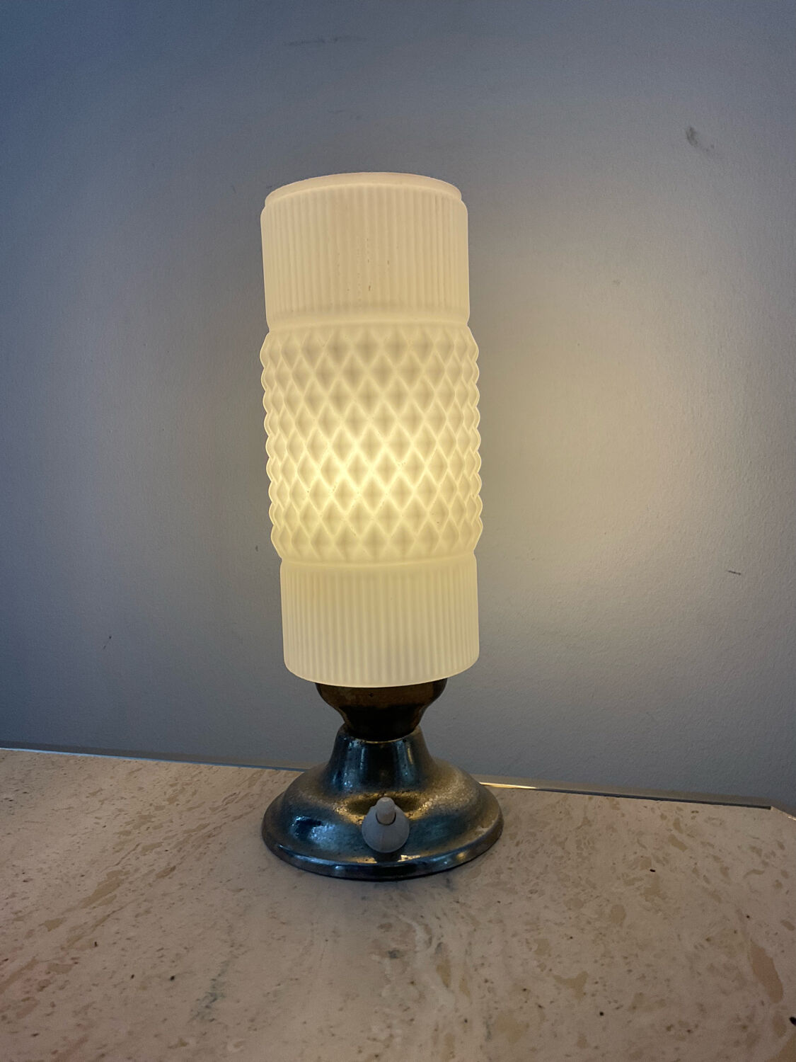 Vintage lamp in opaline and metal from the 50s