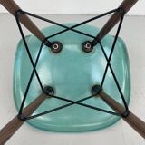 Chaise d'appoint Eames Herman Miller DSW en turquoise
