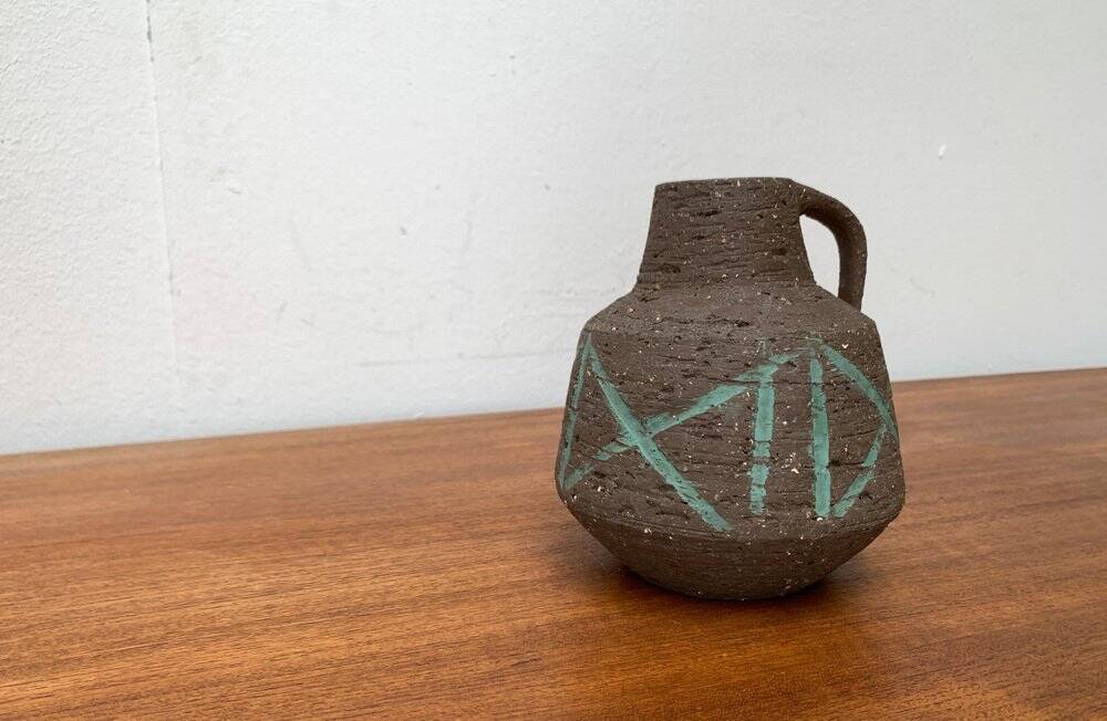 Brutalist German vase carafe from the mid-century by Cläre Zange and Karl Heinz Löffler for Krösselbach Keramik, 1960s.
