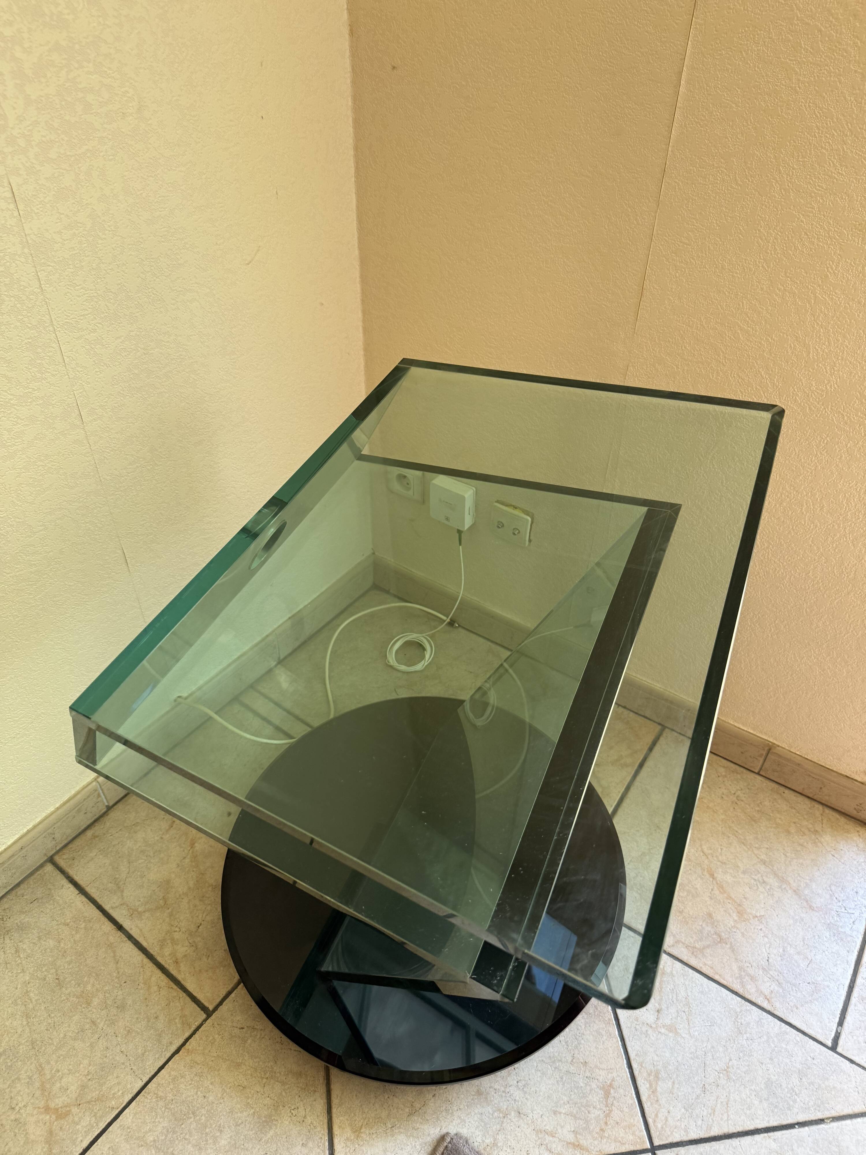 Meuble tv pivotant en verre roche bobois modèle jazz