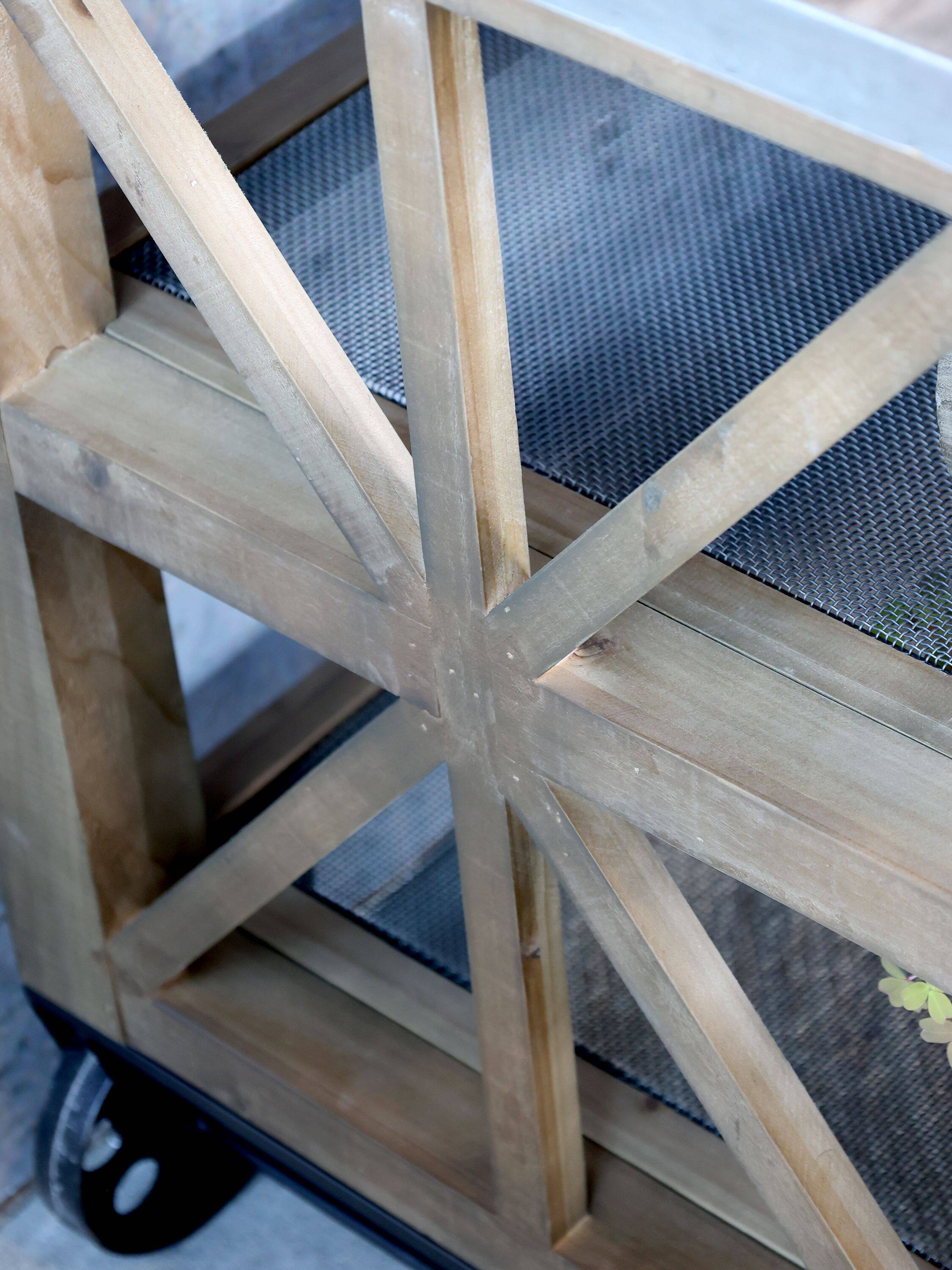 Îlot de cuisine en bois – Plateau zinc finition brute