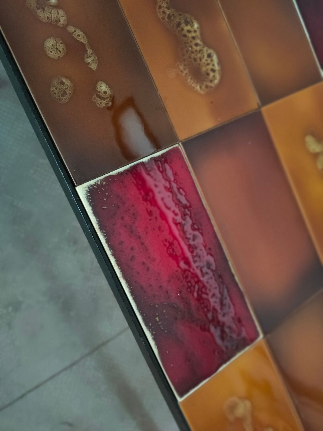 Coffee table in ceramic