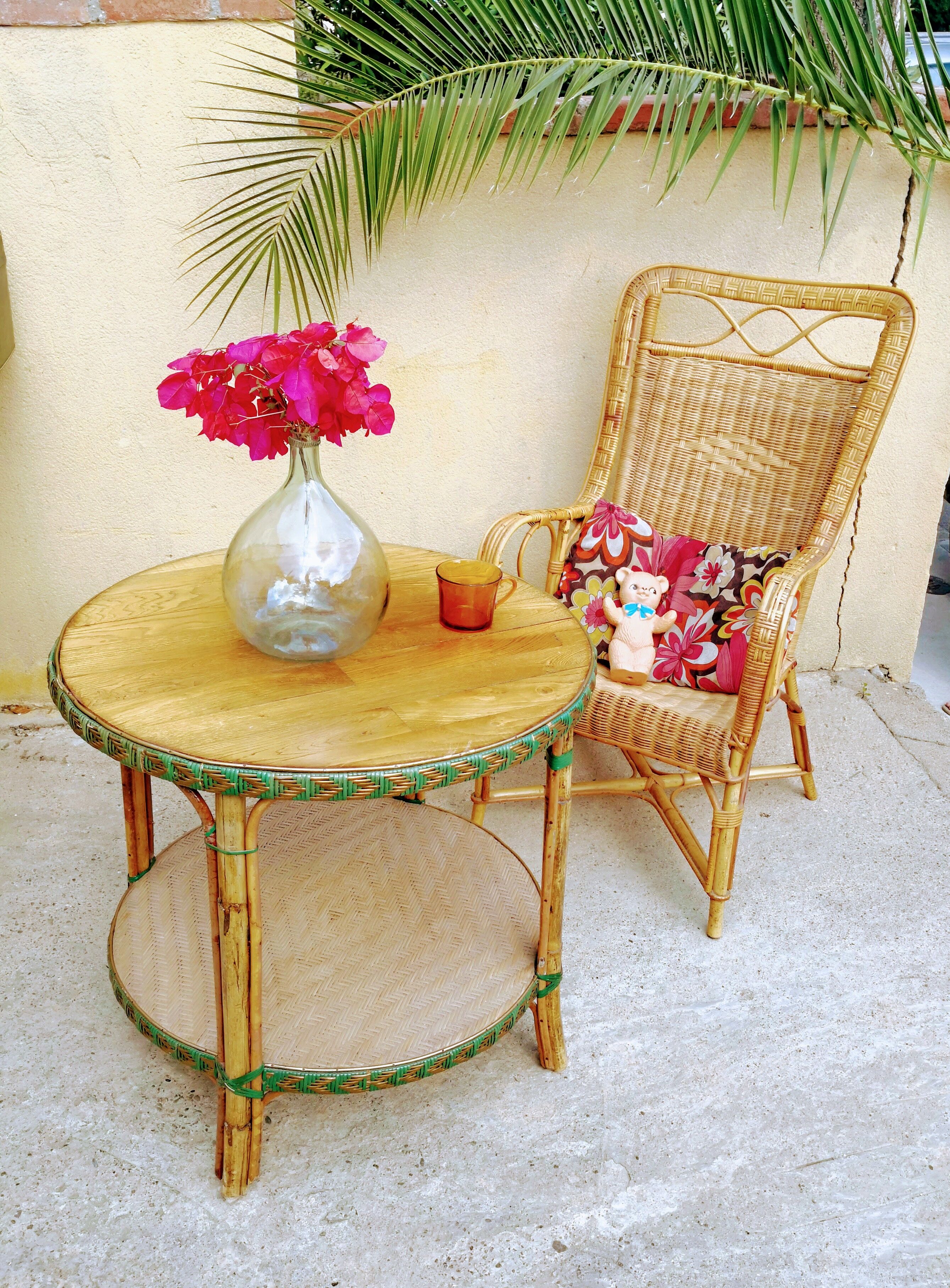 Rattan double tray table