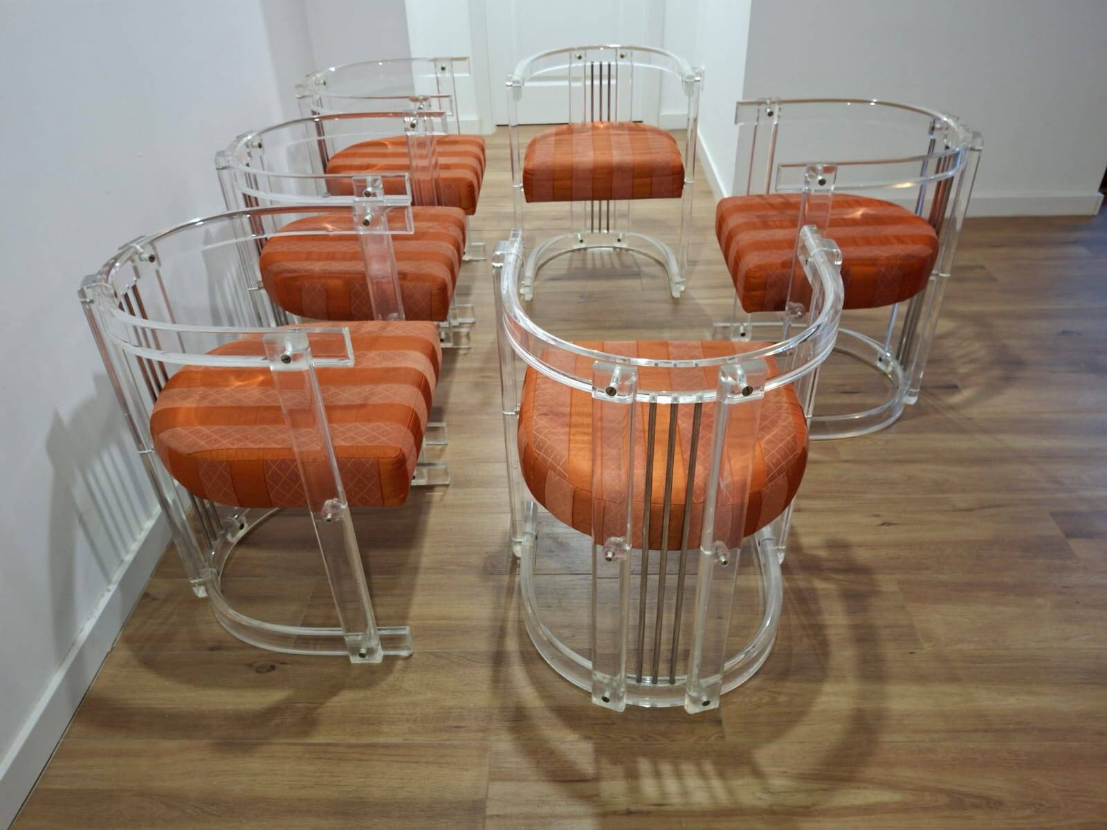 Set of 6 Acrylic and Chrome Chairs, Italy, 1970s