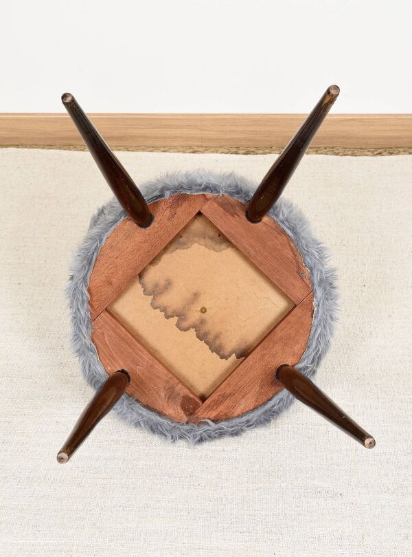 Chaise Moumoute bleue des années 60.