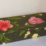 Box padded with old fabric