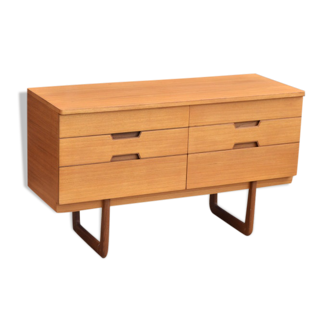 Commode minimaliste par Uniflex 121 cm