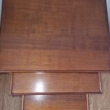Nesting coffee tables