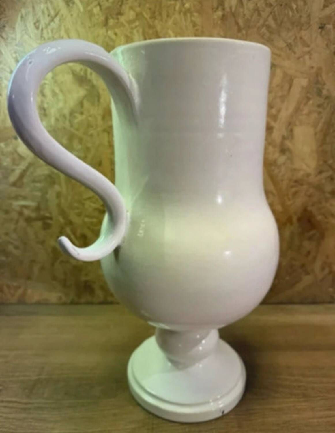Grand pichet / vase en céramique blanche – Jean Roger Paris – années 1