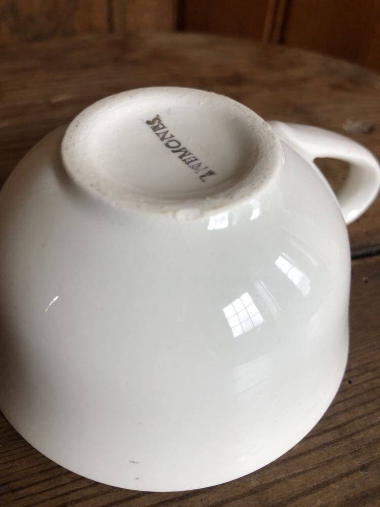 Vintage set of 5 Anemones flower cups and saucers