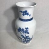 Old porcelain white & drawing birds blue decoration vintage avon vase