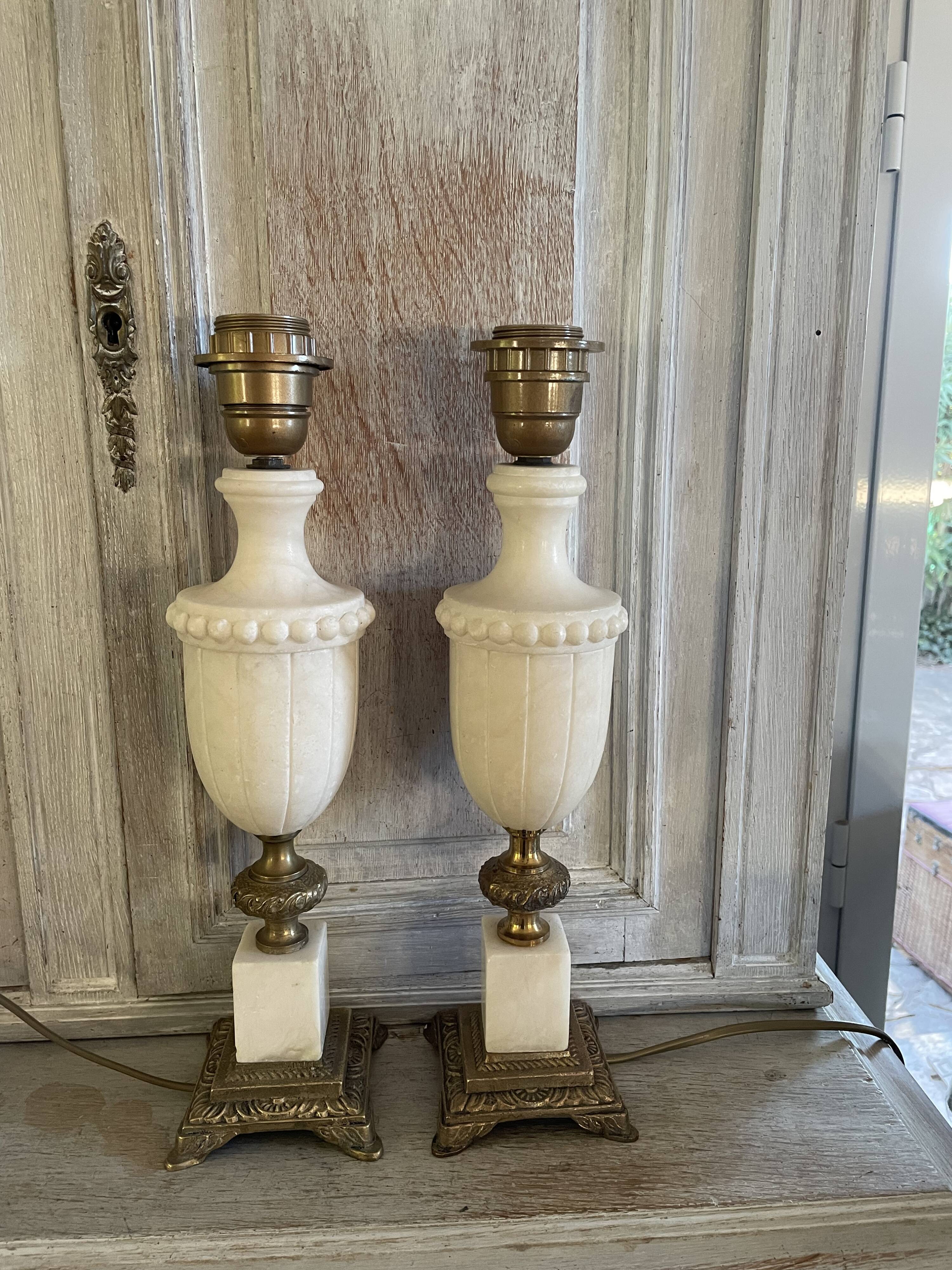 Paire de pieds de lampe marbre et laiton
