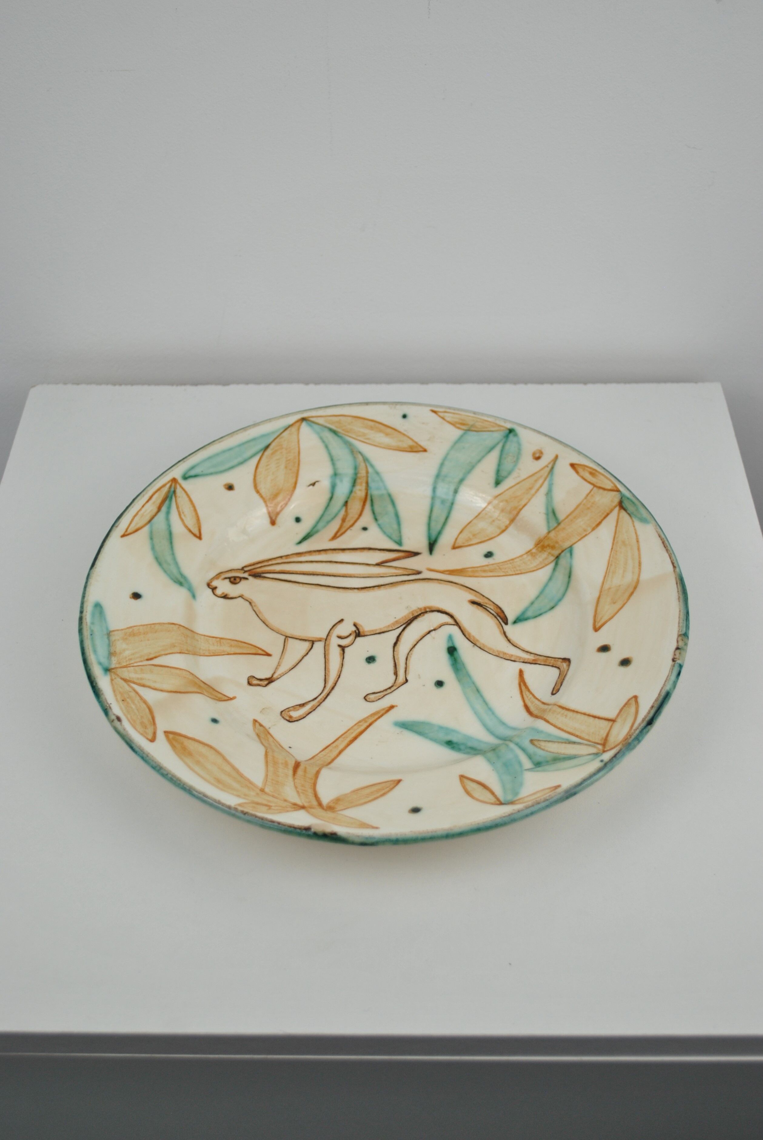 Assiette décorative en faience du monastere de Bethleem 1970