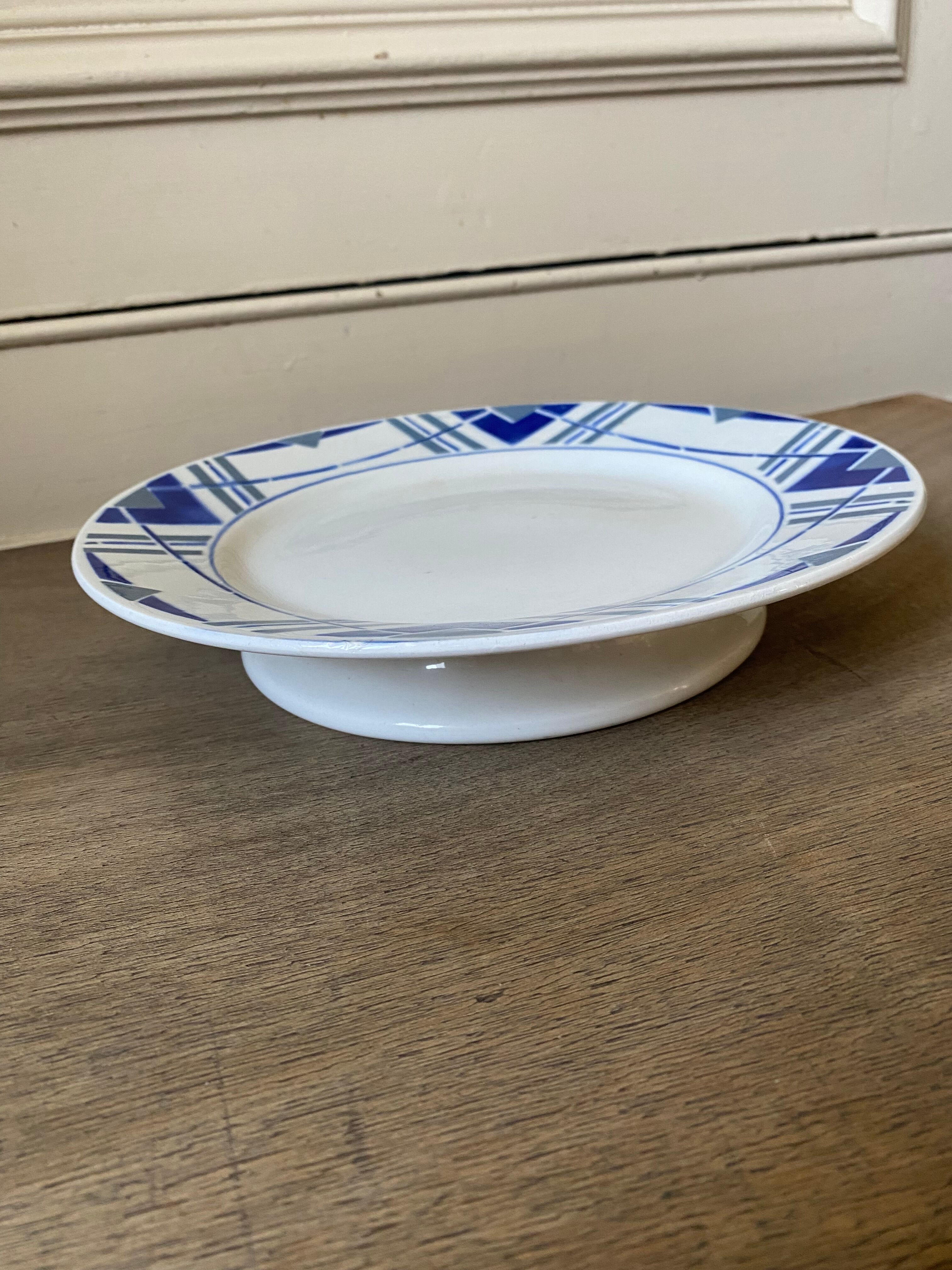 Ceranord Saint Amand Basque model standing dish