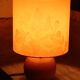 Lampe en bois blond, abat jour soie, années 70