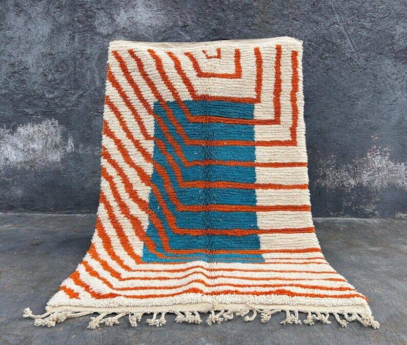 Beni Ourain Berber rug with colourful patterns, size 150 x 250 cm.