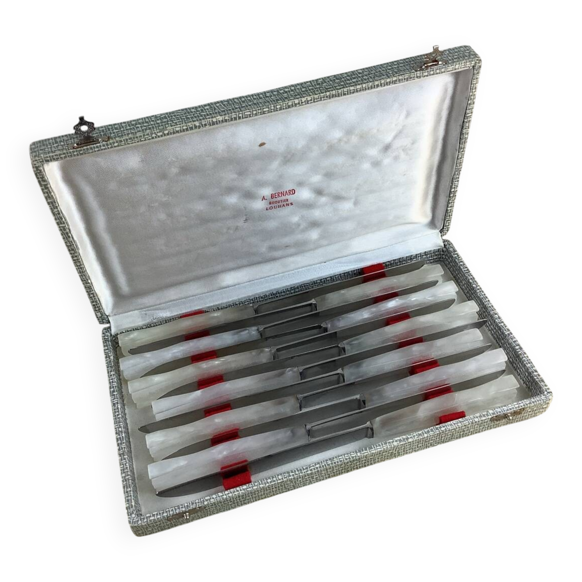 Box of 12 vintage knives