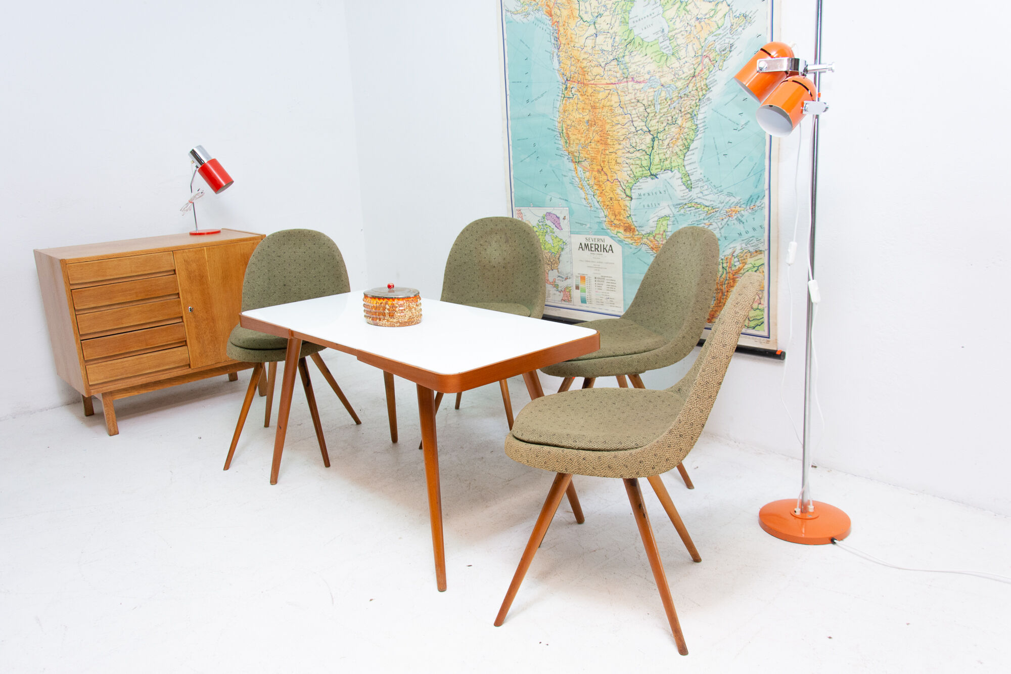 Table basse en verre du milieu du siècle, 1960 ́s, Tchécoslovaquie