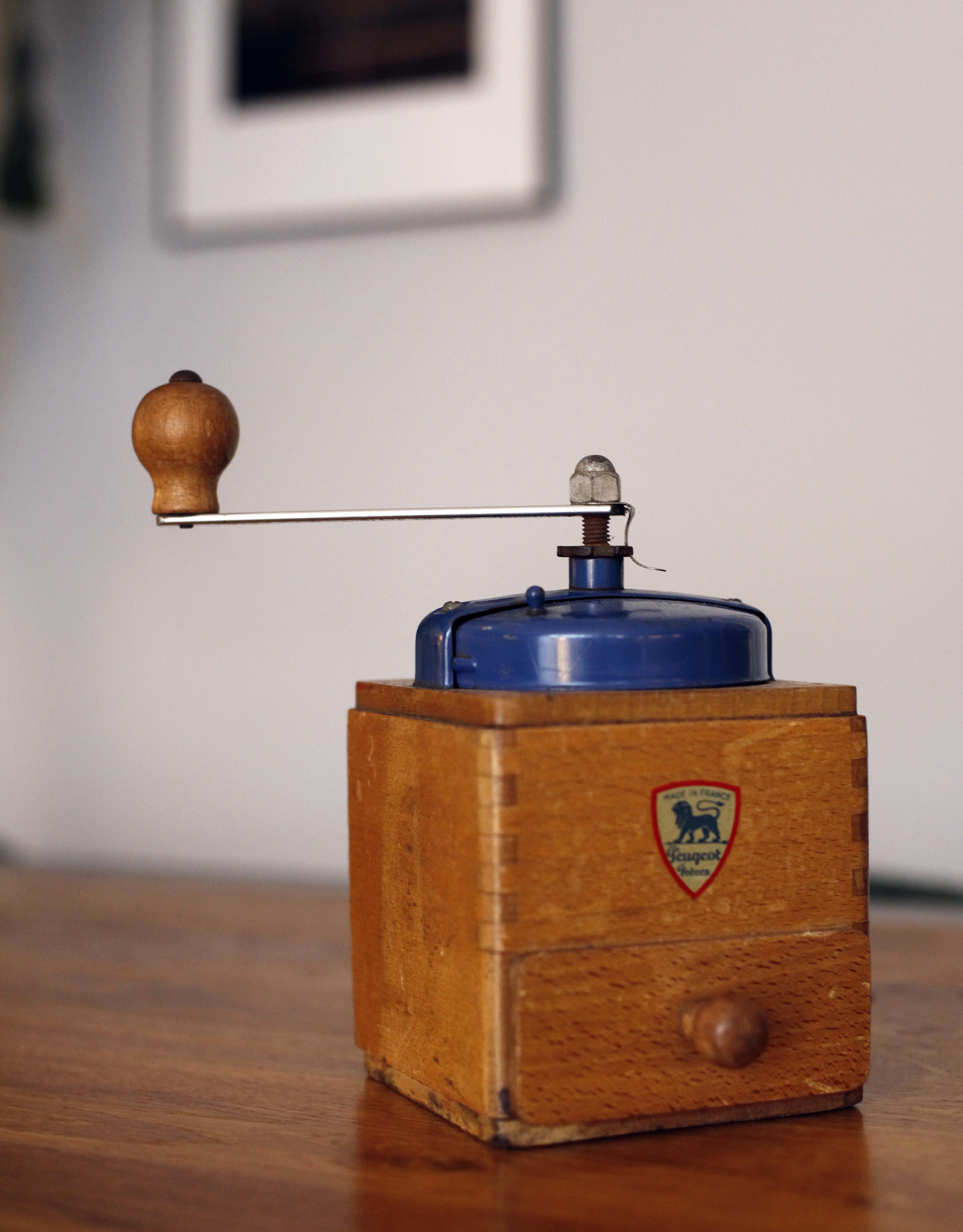 Peugeot coffee grinder old 1940/50