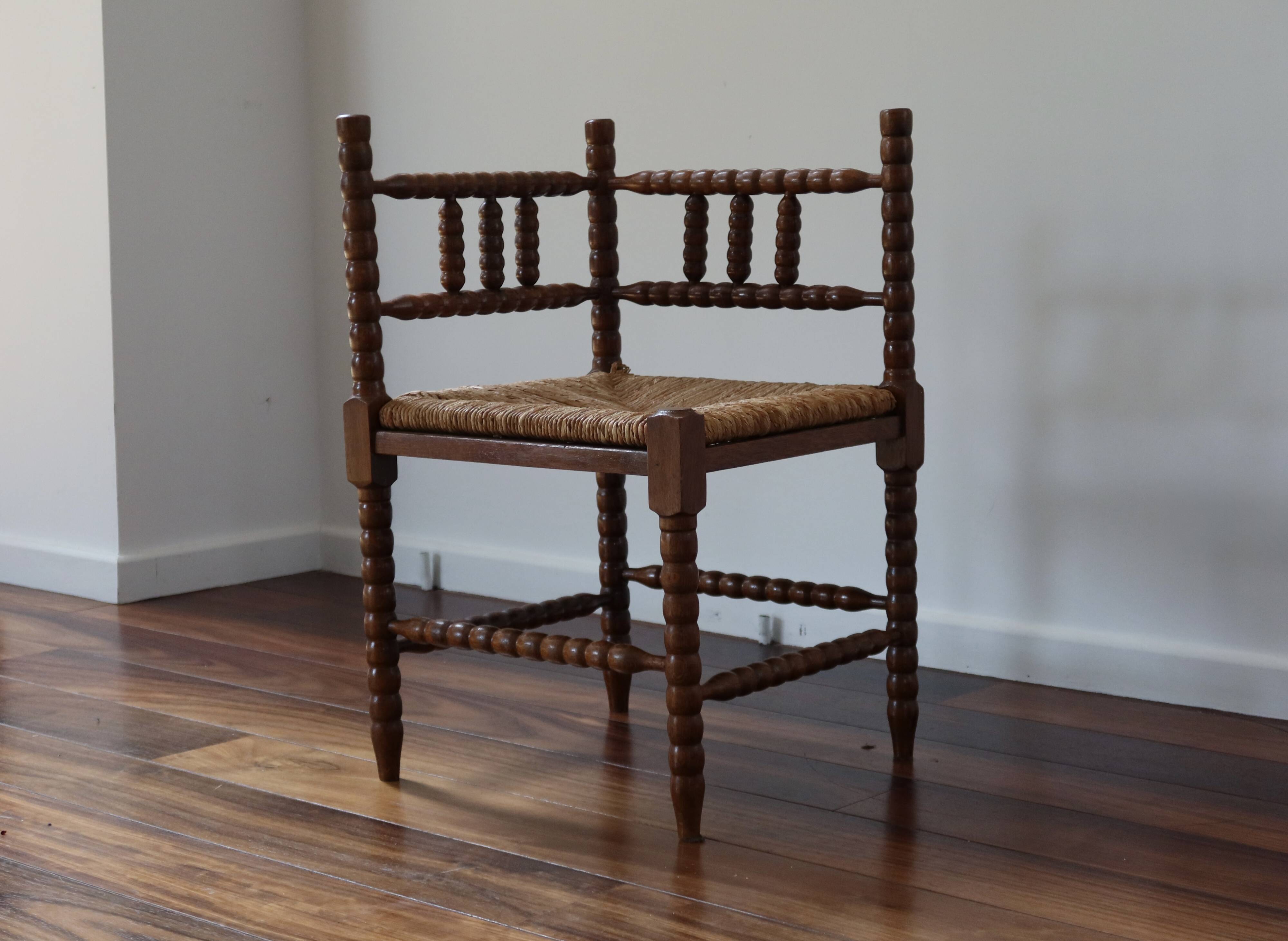 Antique turned wood corner chair