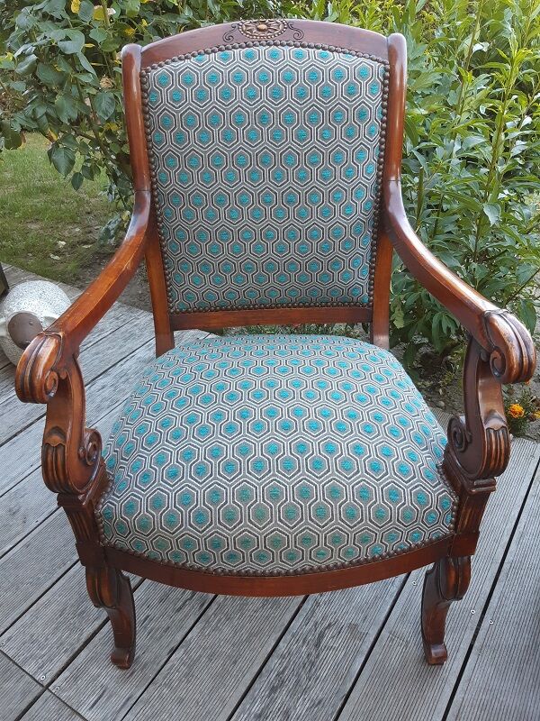 Pair of chairs restoration