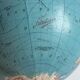 Globe terrestre vintage 1967 mappemonde dorée tripode Taride - 23 cm