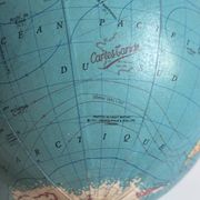 Globe terrestre vintage 1967 mappemonde dorée tripode Taride - 23 cm
