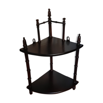 Étagère de coin en bois