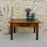 Solid wooden coffee table, with drawer