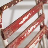 Anciennes chaises de terrasse rouges et blanches (vers 1920). Ensemble de 4 pièces