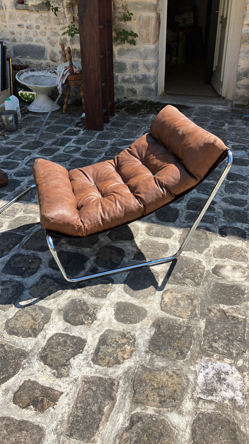 Tubular armchair