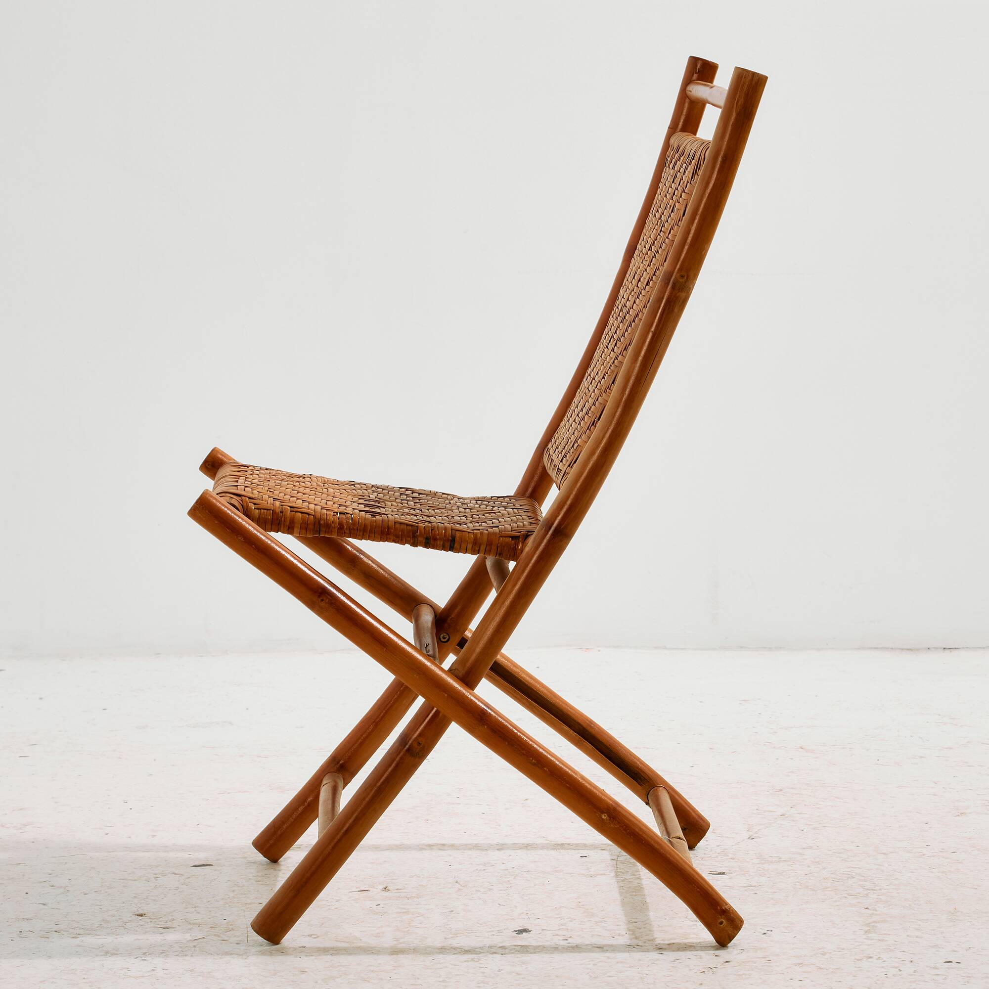 Foldable bamboo chair