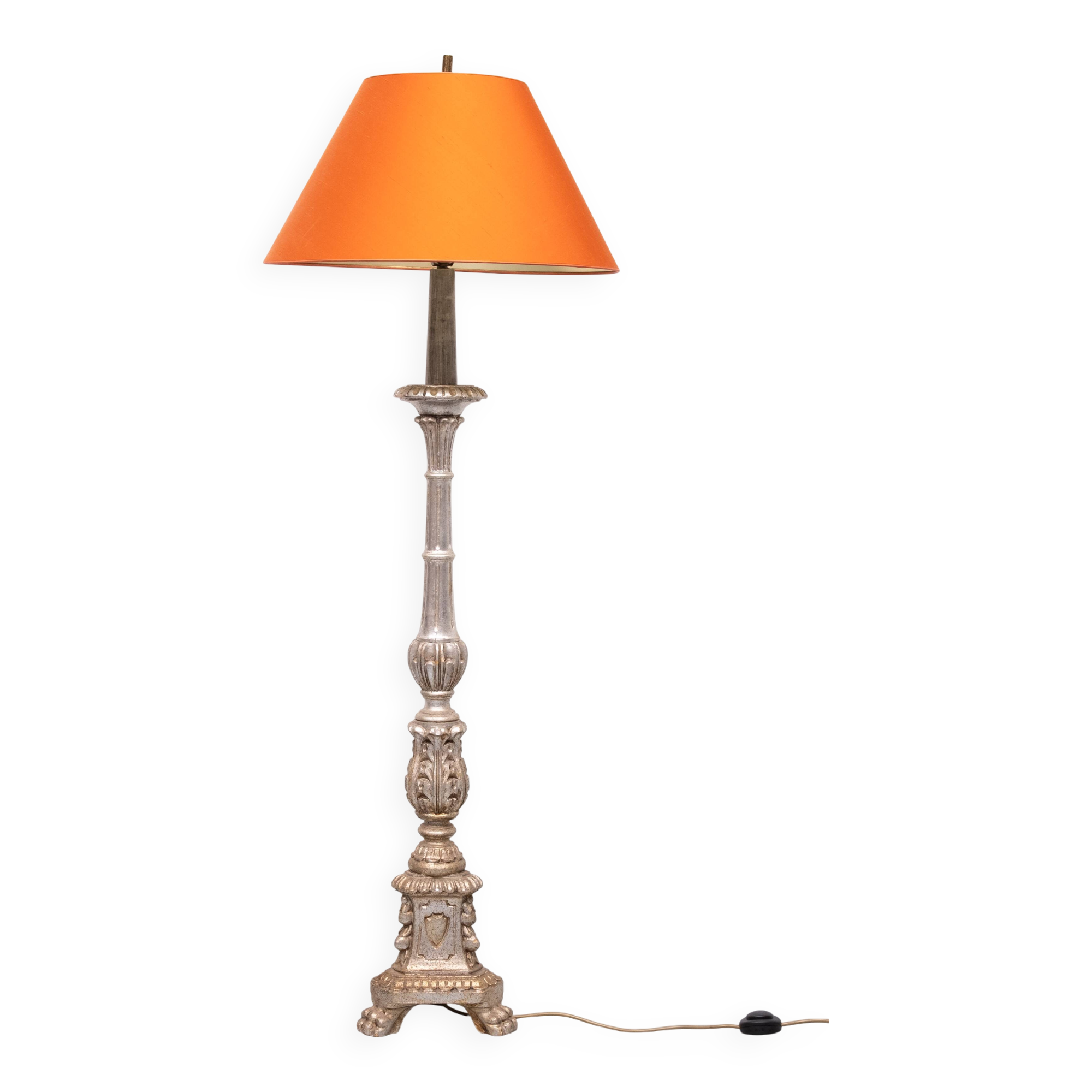 Italian Baroque carved Wooden floor lamp 1970s