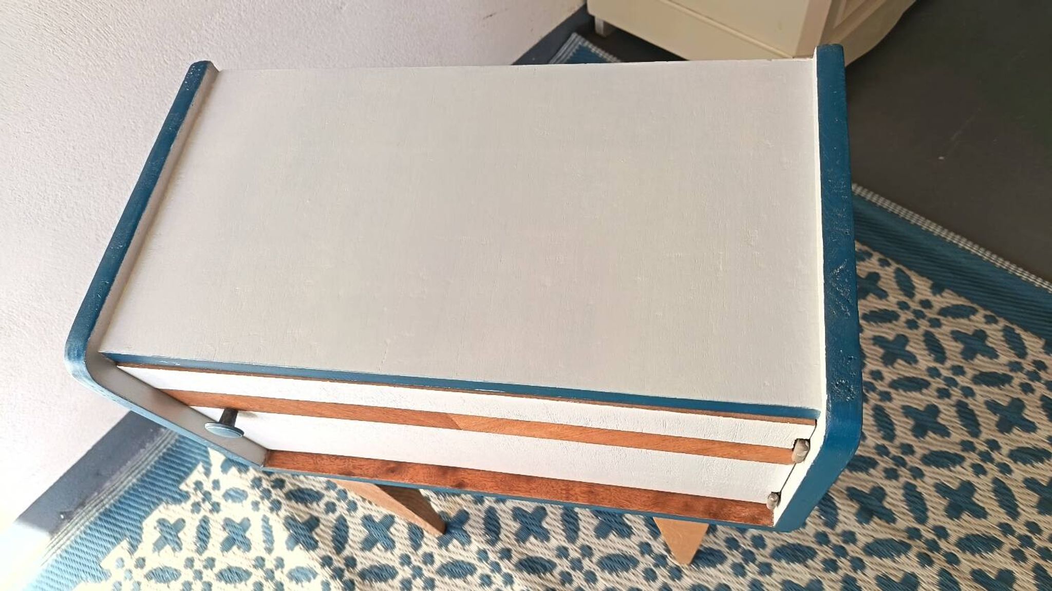 Bedside table