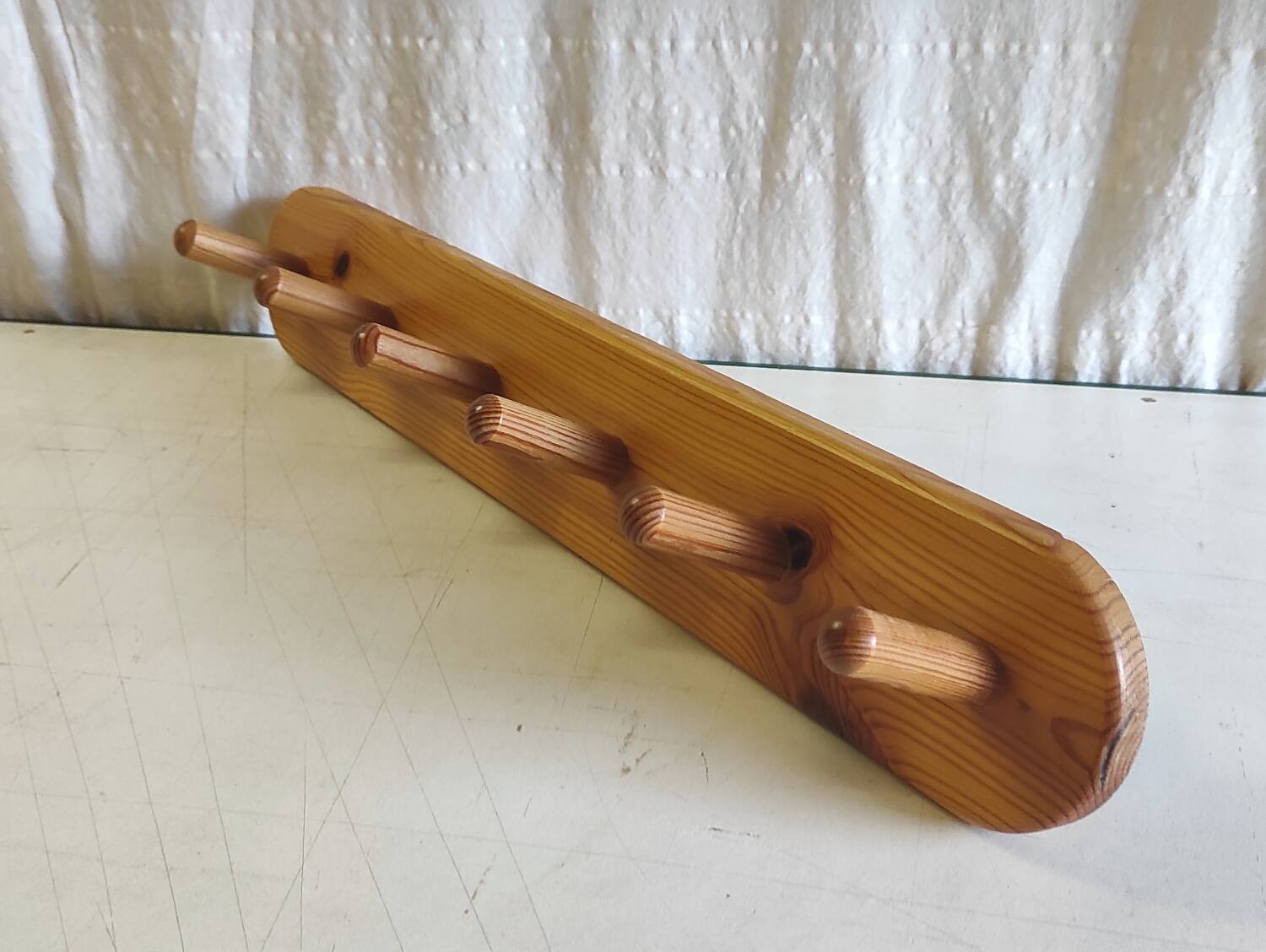 Wall-mounted coat rack in solid pine - 1970s/80s