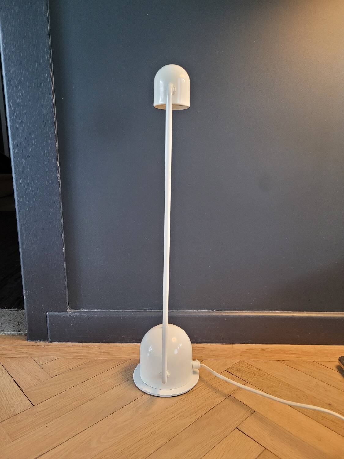 Vintage articulated desk lamp in white lacquer