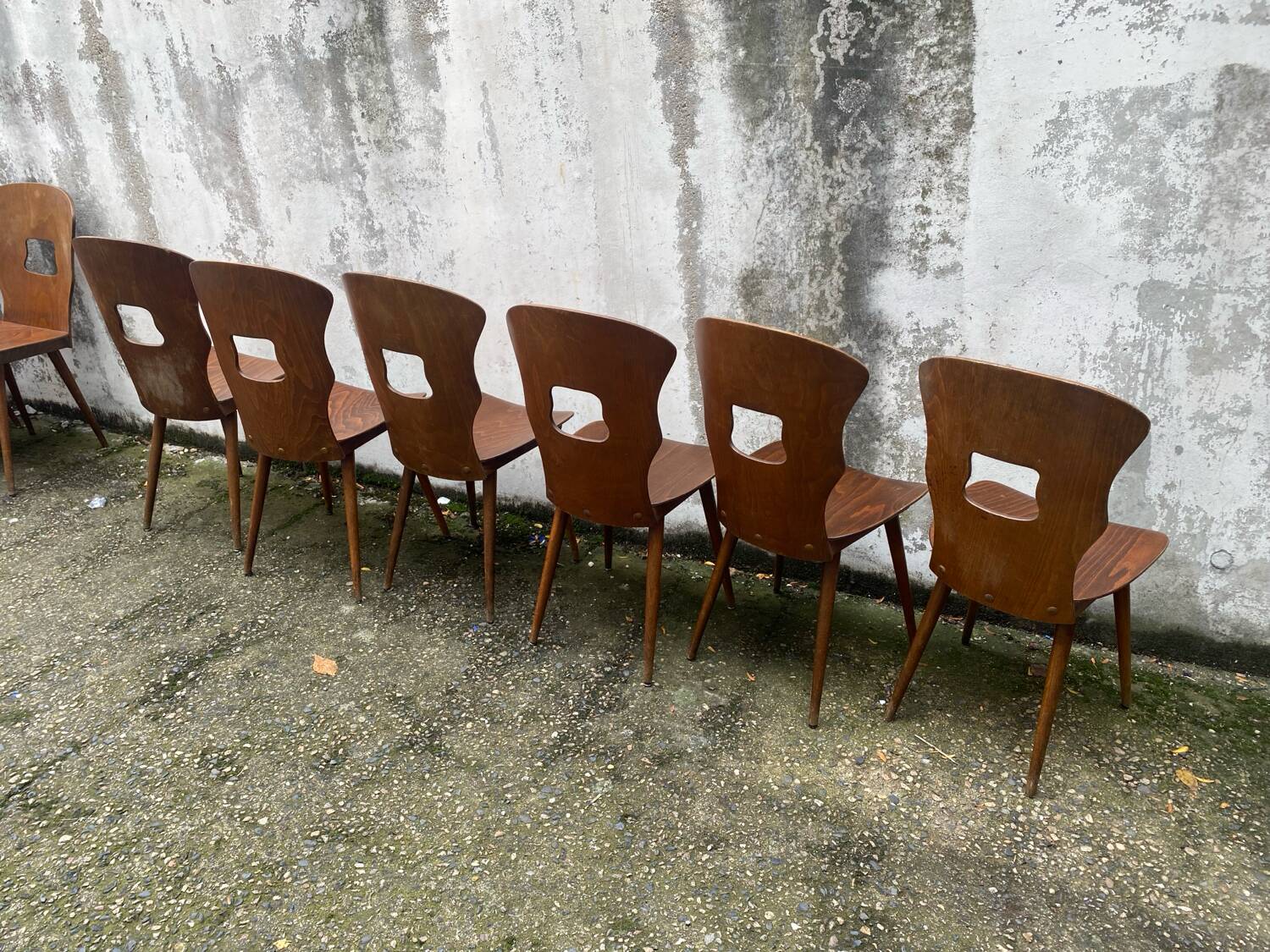 24 chaises bistrot Baumann, modèle Gentiane