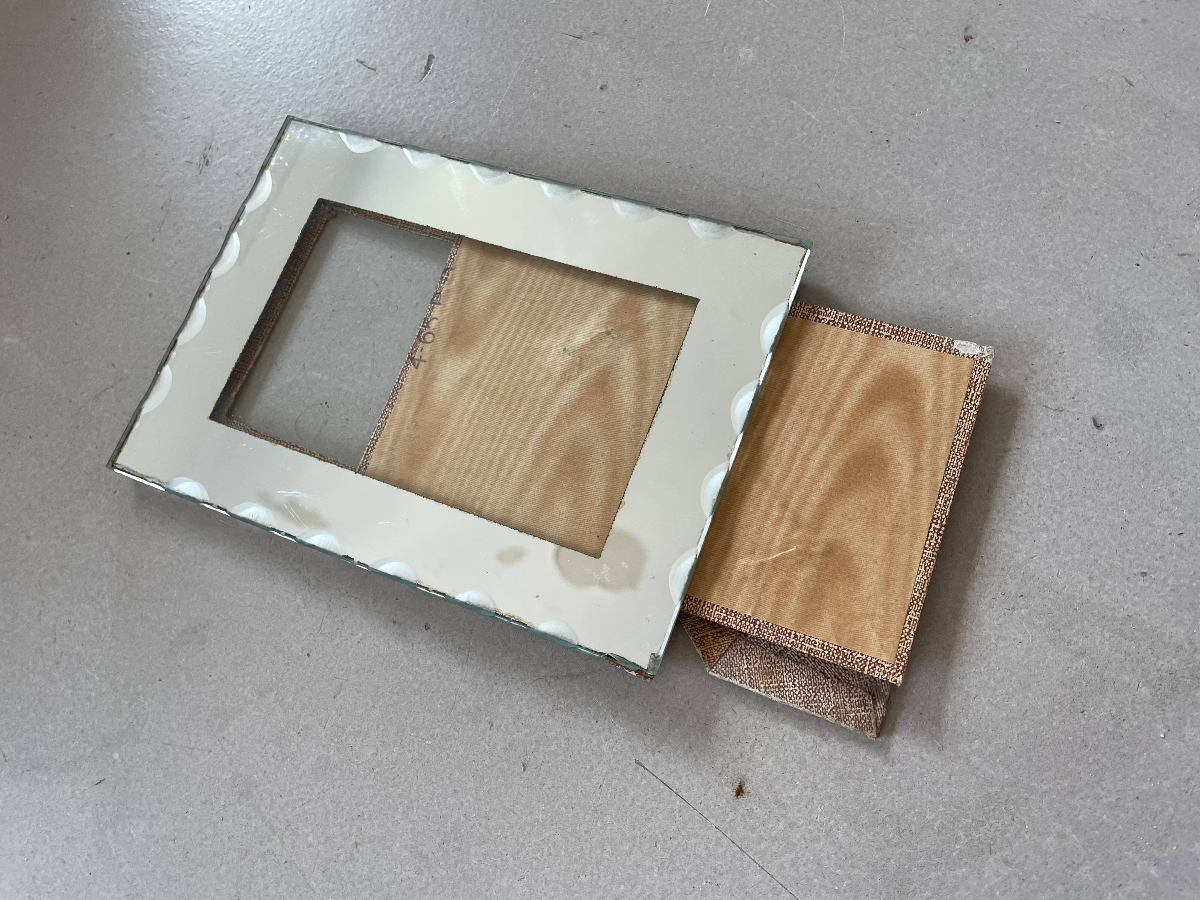 Small old mirror frame to stand
