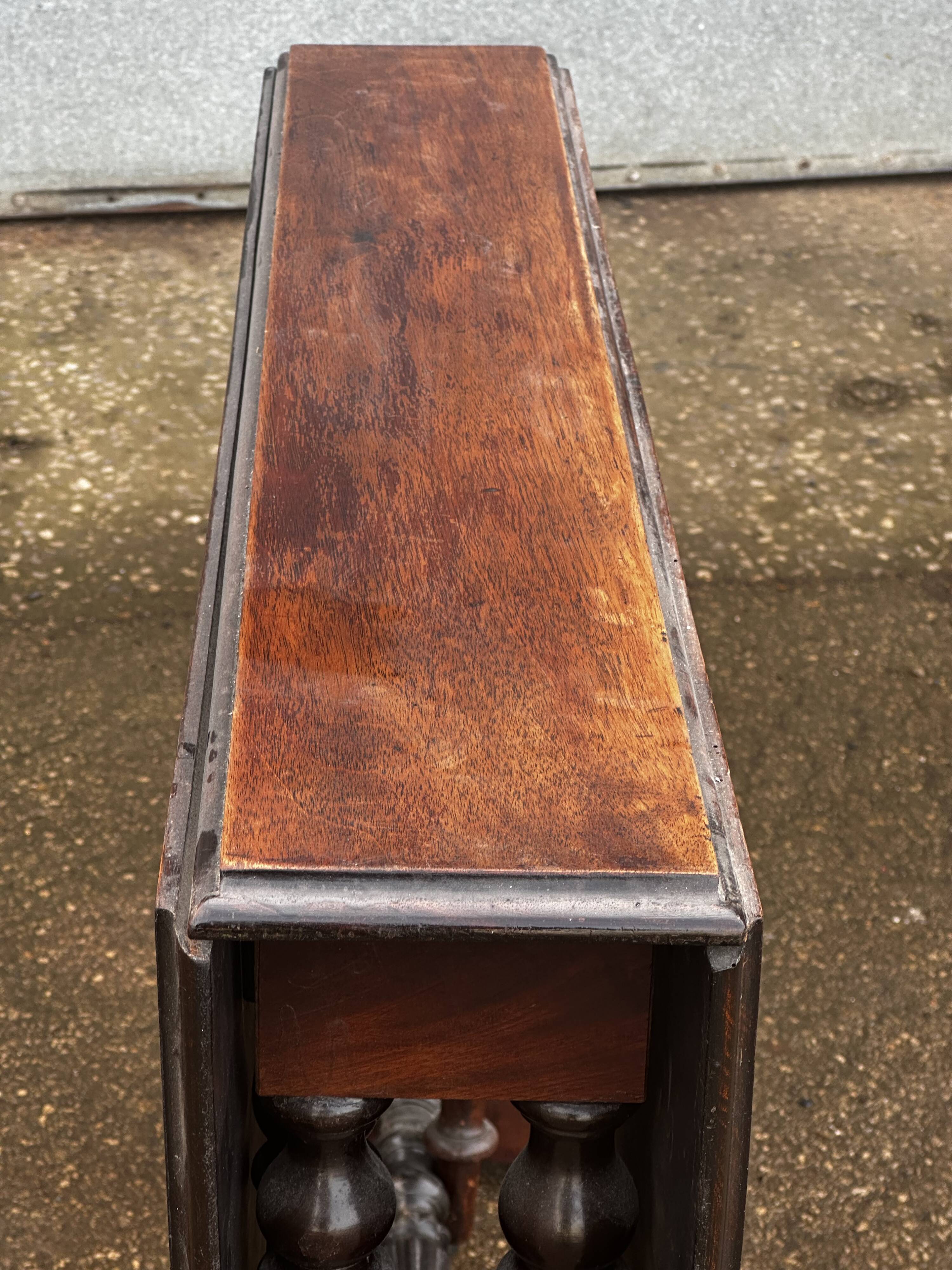 Victorian Mahogany Gate-Leg (folding) Table