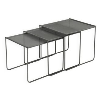 Tables gigognes post-modernes en acier perforé, années 1980