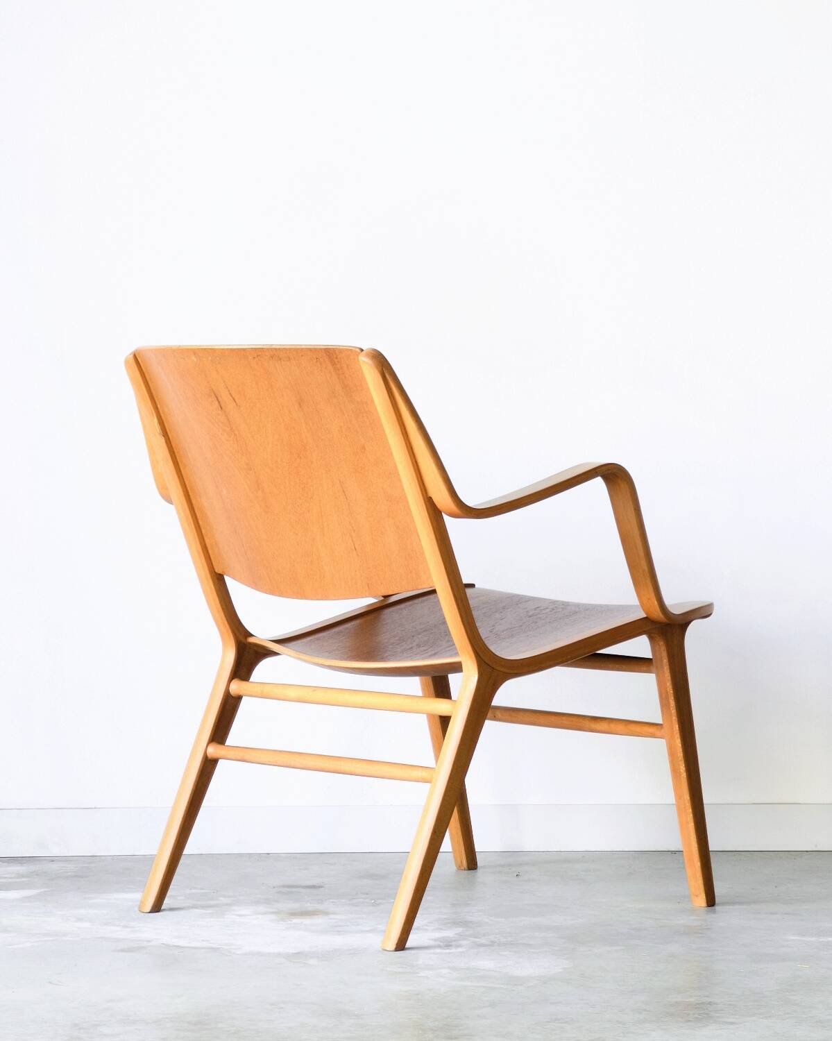 Vintage Danish armchair AX by Peter Hvidt, edition Fritz Hansen, 1950.
