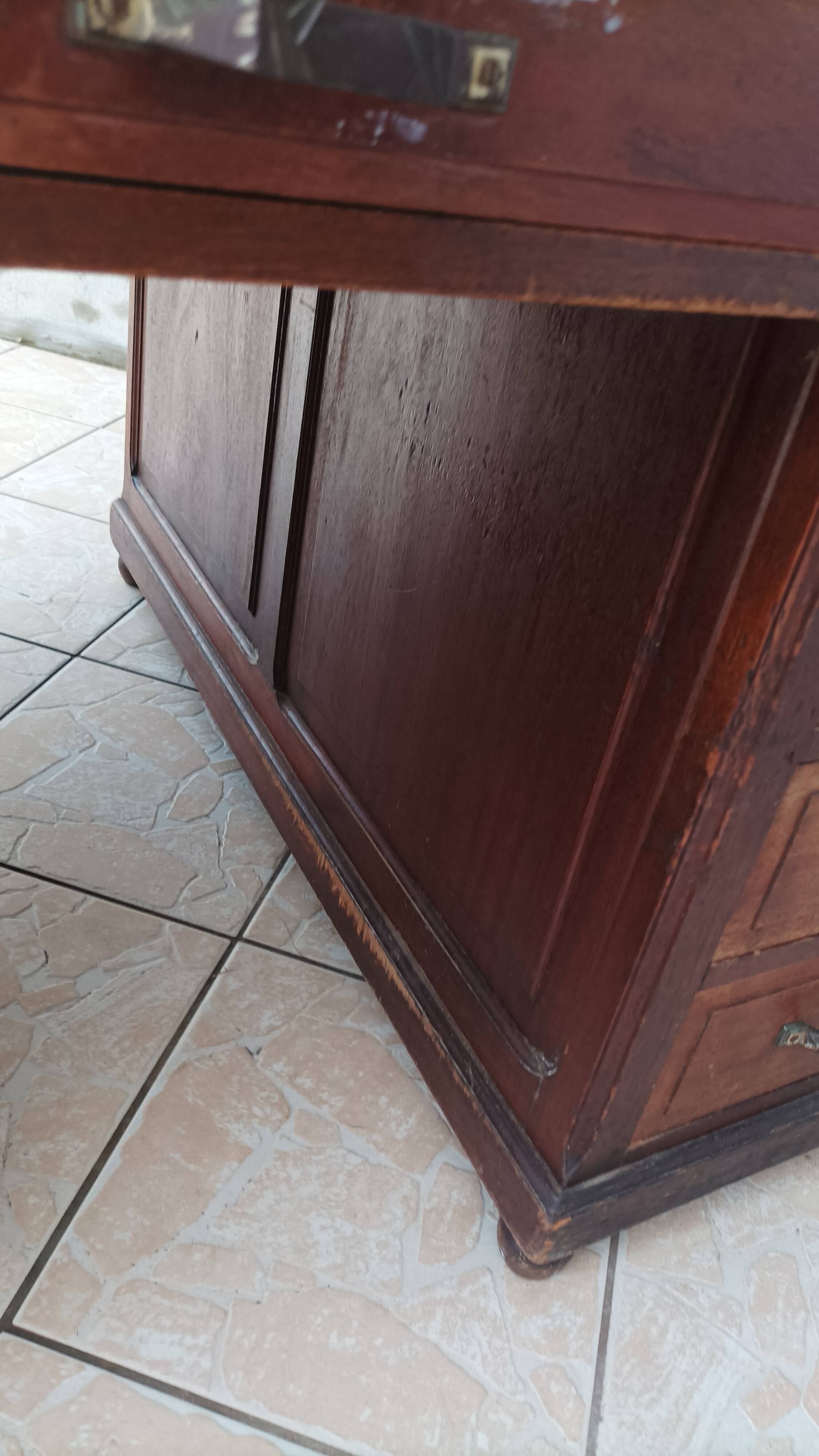 Vintage mahogany double-sided desk with 18 drawers
