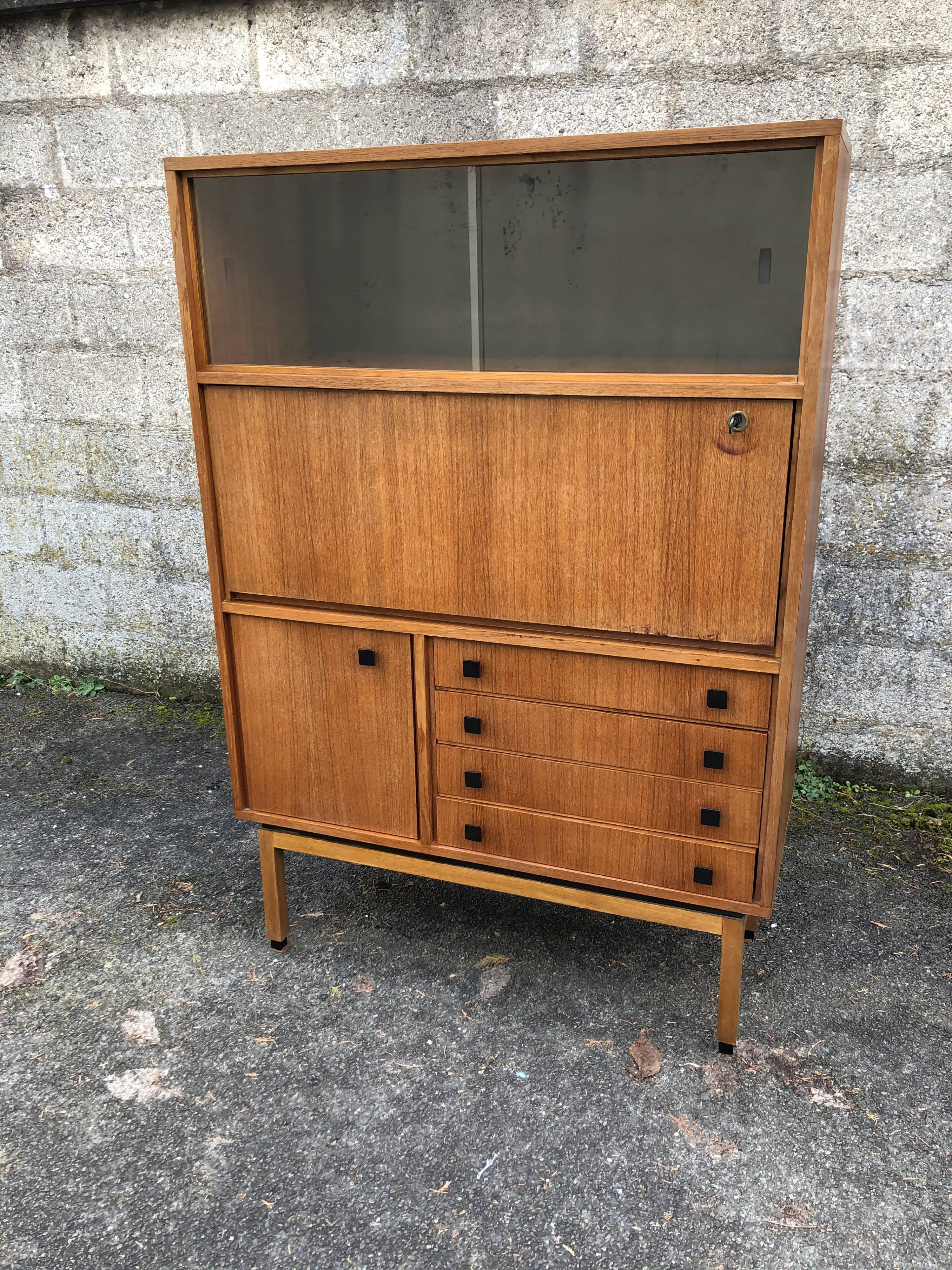 Meuble vitrine danois MDK 1960