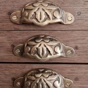 Small storage chest of drawers in oak and brass - 1900s period