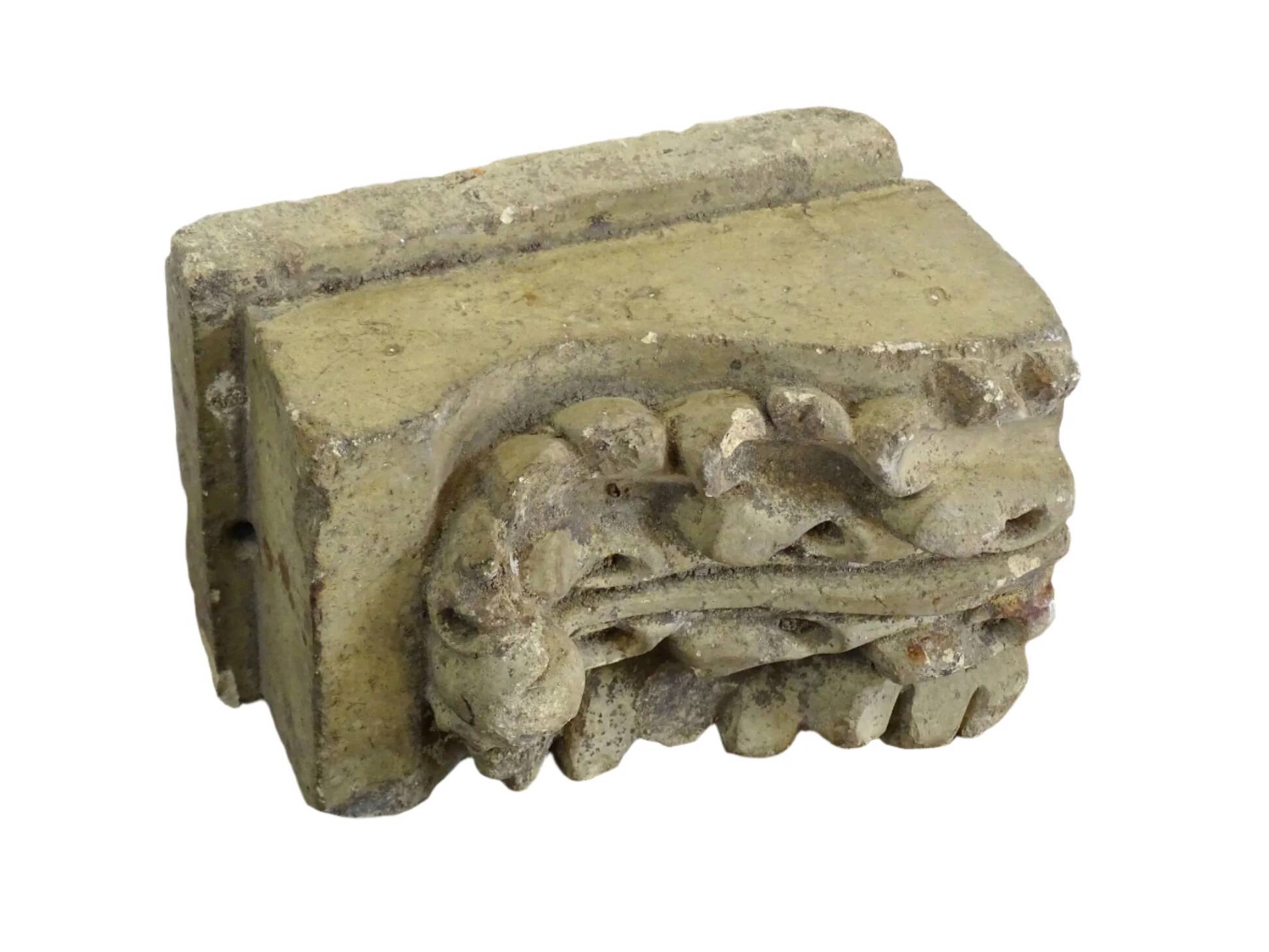 Console française ancienne en pierre reconstituée