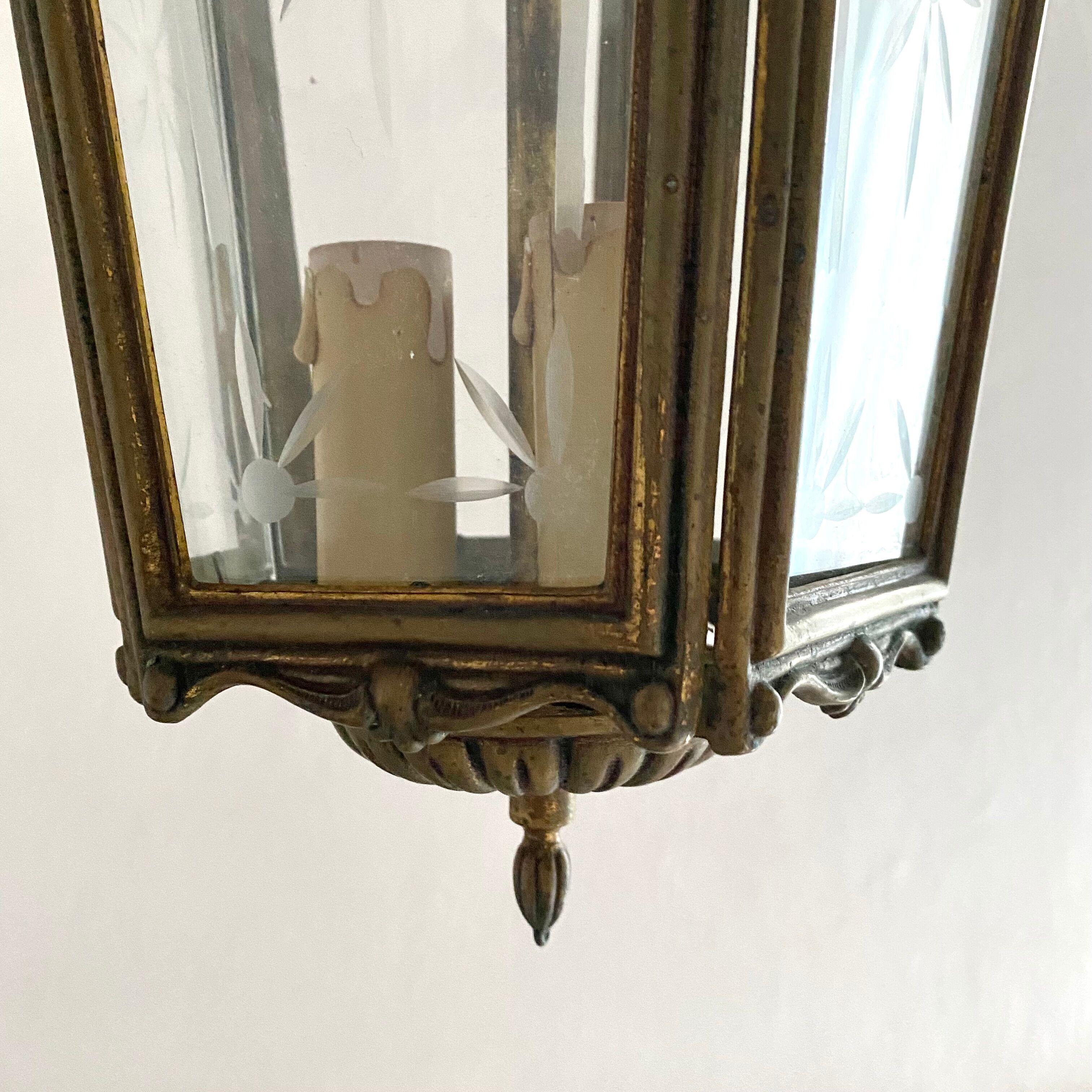 Old suspension lamp in brass and glass 3 burners