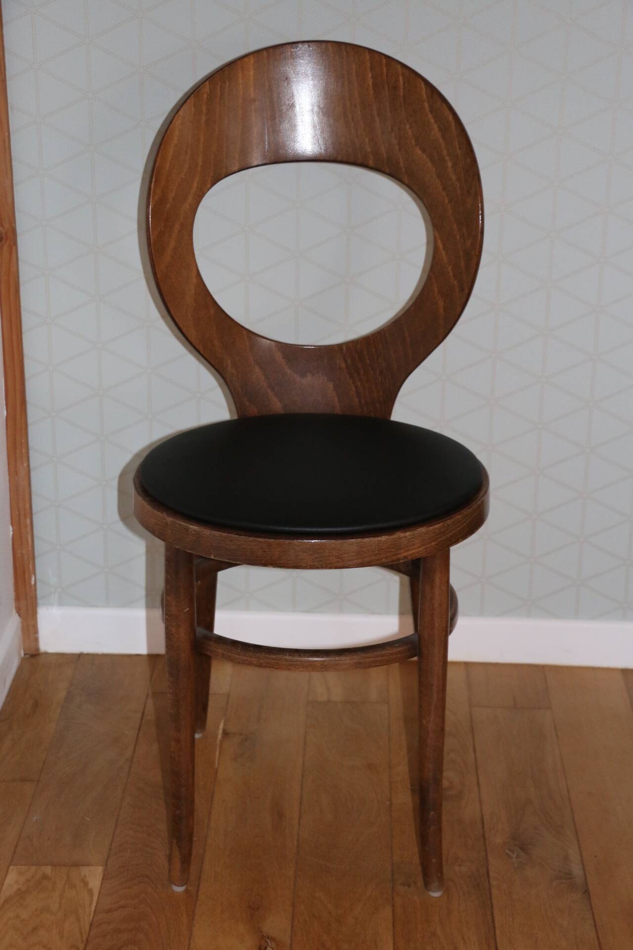 6 BAUMANN seagull chairs dark beech black skai
