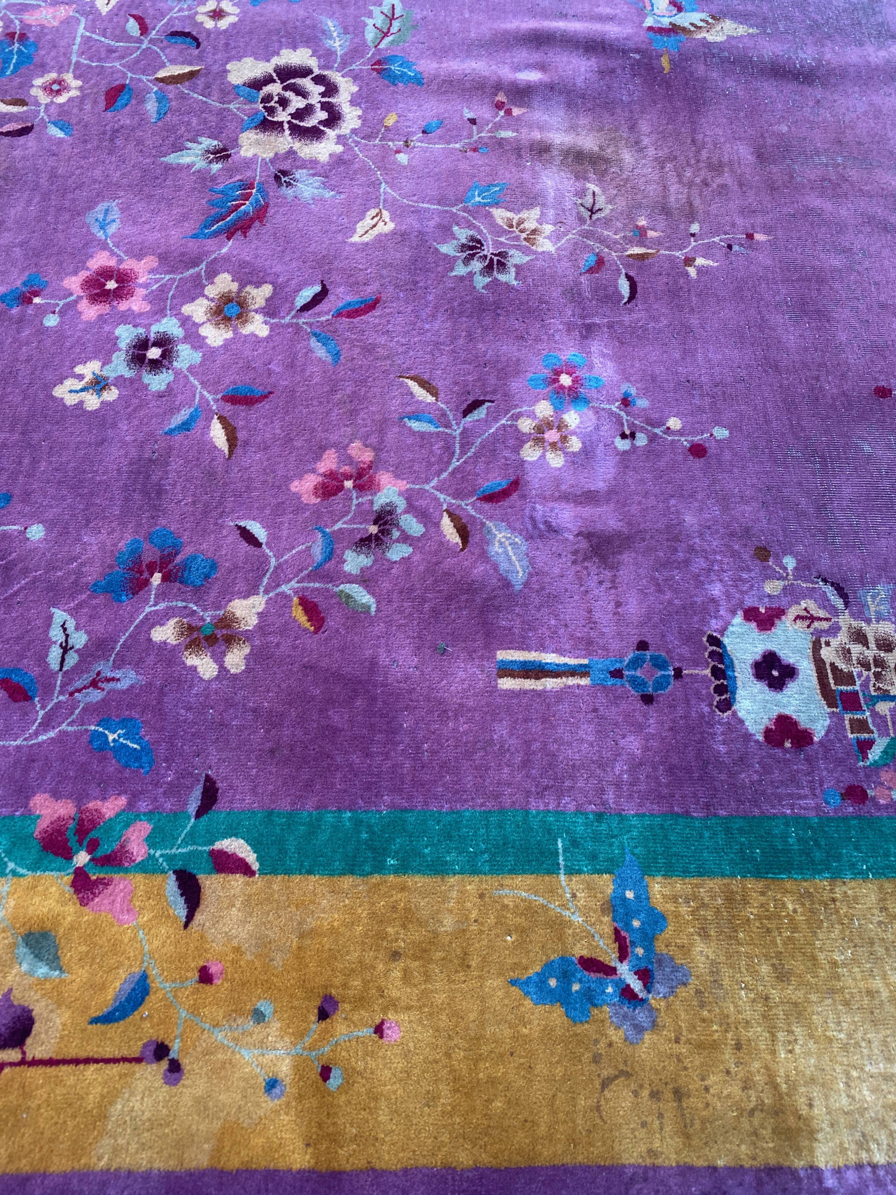 Chinese carpet in pure wool. Old 1920 . 272cm x 342cm